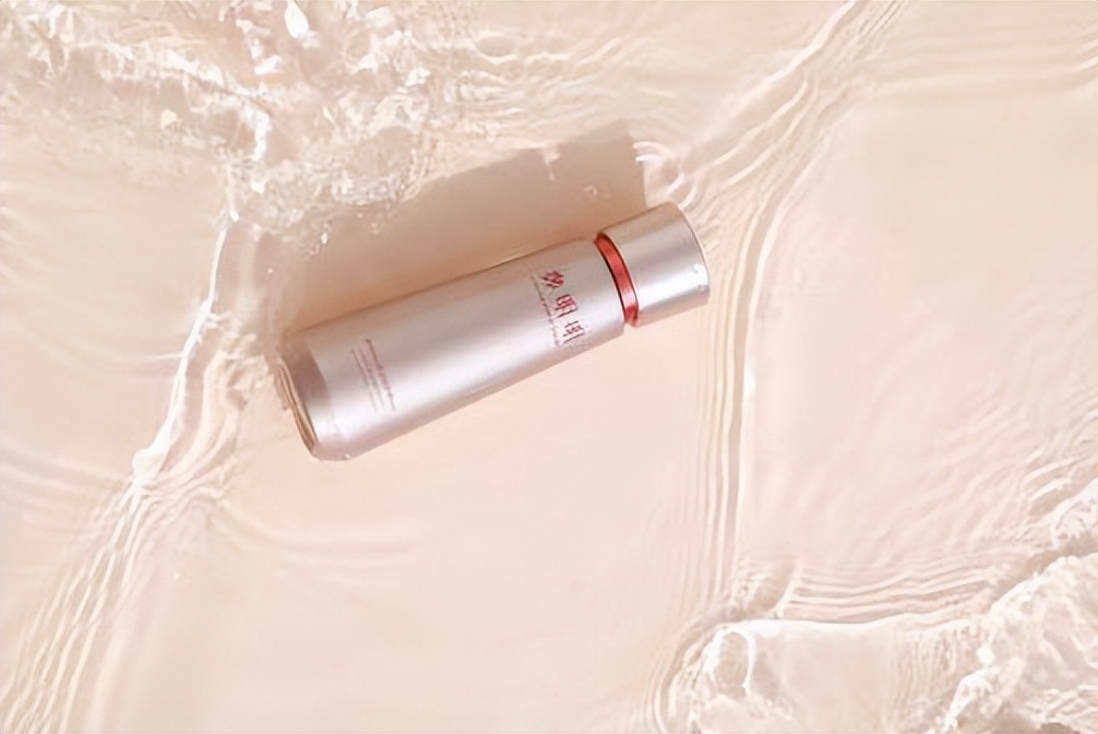 郑明明哪款去皱纹效果好,郑明明山茶花系列真的能抗老吗