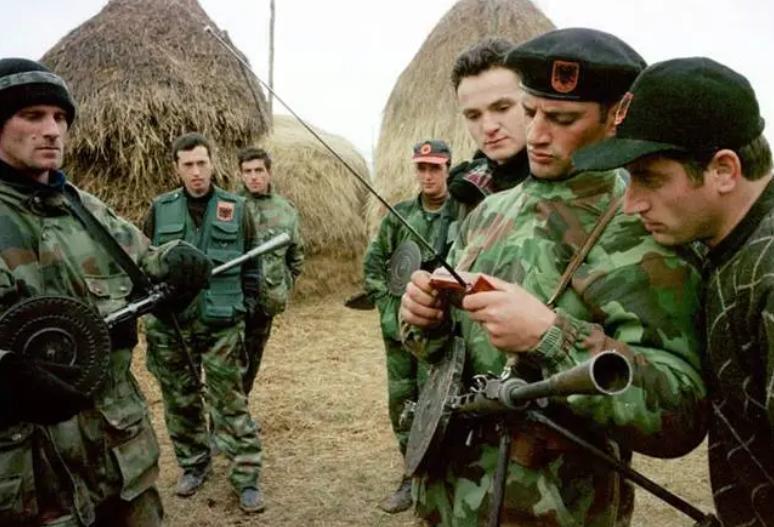 谁炮制了科索沃种族屠杀,科索沃战争种族屠杀死了多少人