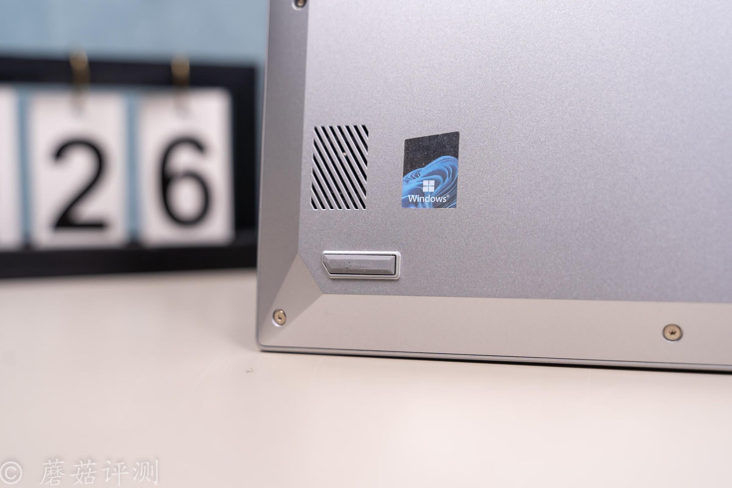 华硕无畏pro15锐龙版和灵耀pro14,轻薄本华硕无畏pro15游戏测评