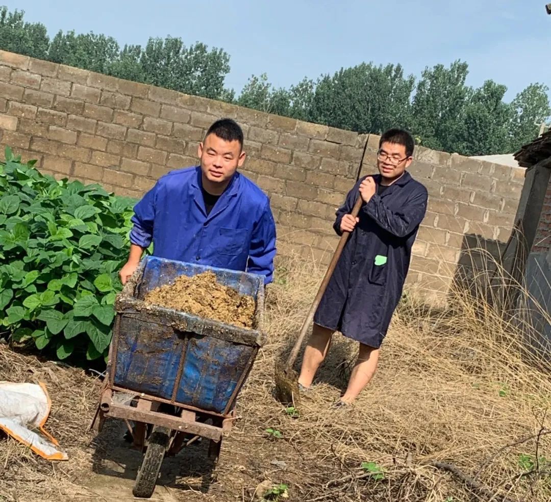 大学生创业卖农产品年入1000,辞职回老家创业卖土特产