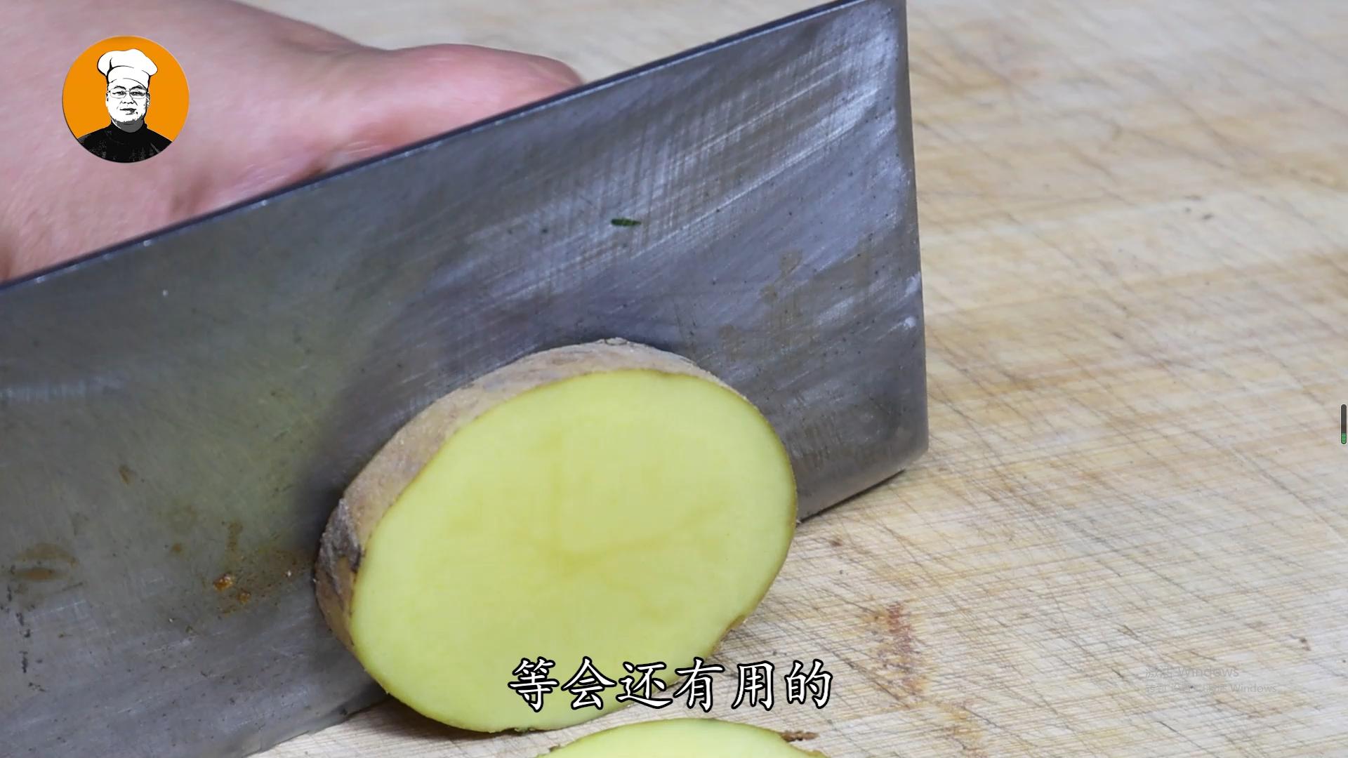 发芽的土豆别扔了这样做,发芽土豆扔了可惜应怎样吃