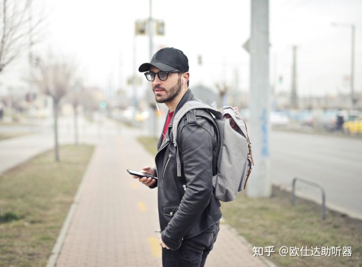 助听器适合老人用,助听器适用于什么人