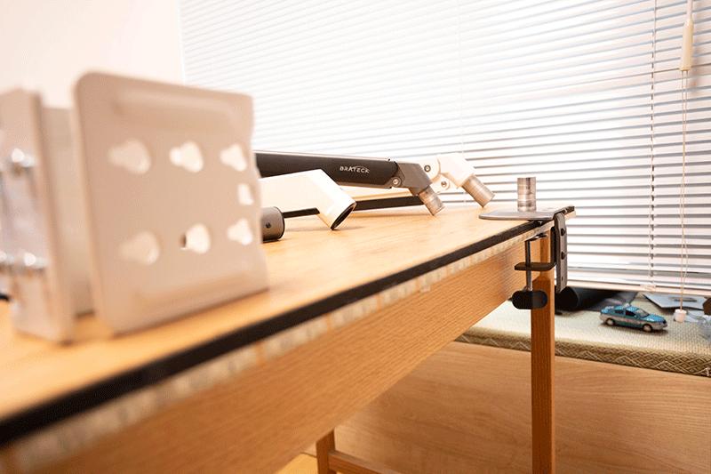 23.8英寸显示器桌面效果,桌面1.3米扩展显示器