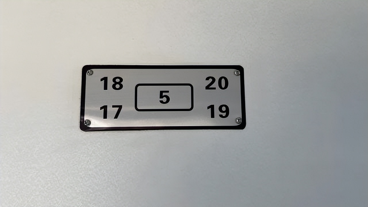 列车软卧能带多少充电宝,火车硬卧没有带充电器怎么充电