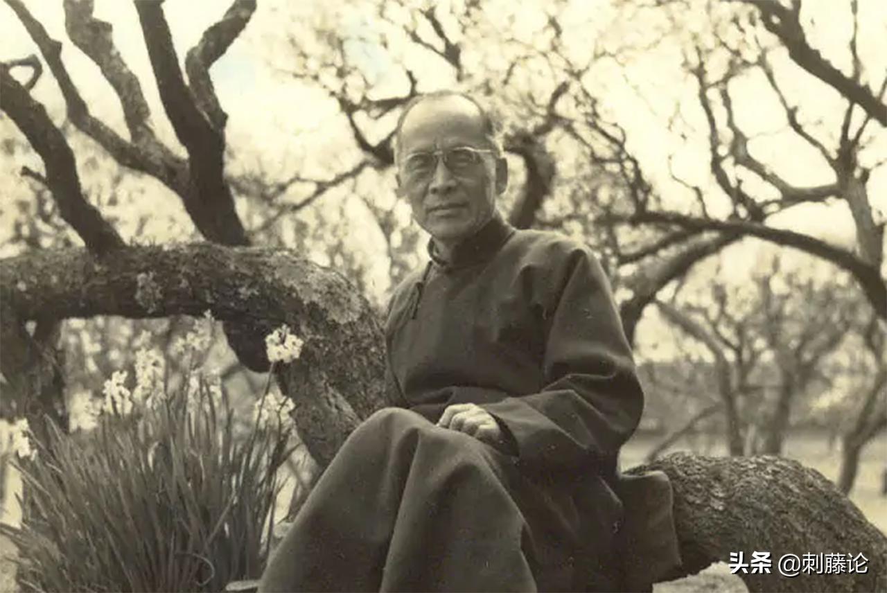 张爱玲死后多长时间才被人发现,张爱玲为什么疯狂搬家