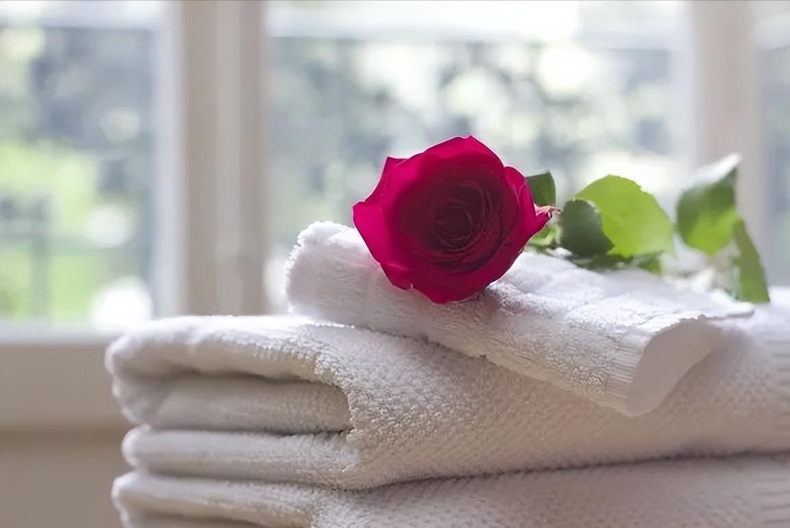 脚被鞋子磨起泡了怎么处理,解决鞋磨脚的技巧和方法