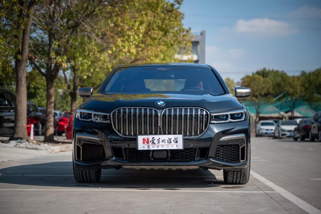 新款二手宝马m760价格,二手2021宝马m760li售价