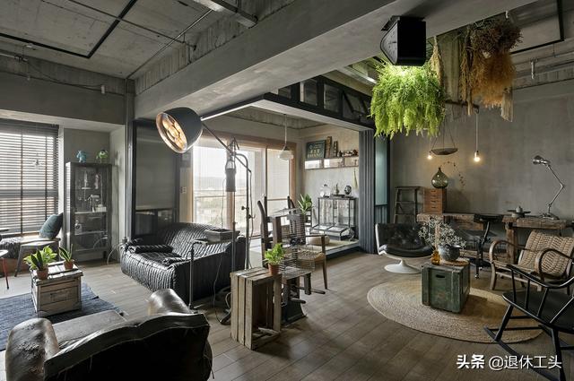 60后夫妻的中古之家，不刷墙不吊顶，也能变身超强艺术空间