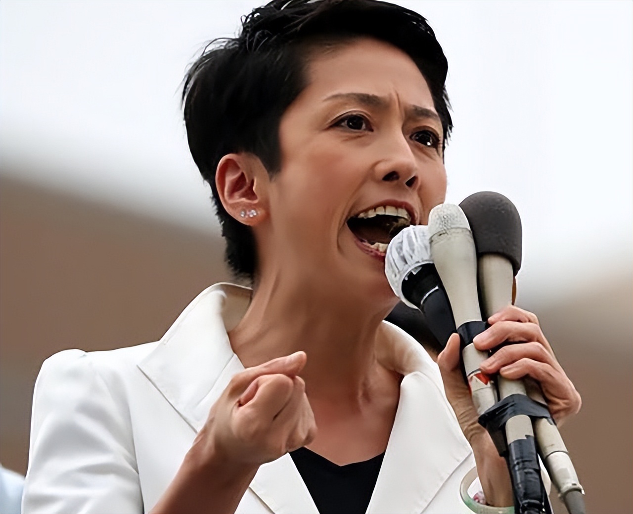 汉奸后代成日本华裔大臣，为孩子取中国名，却称*鱼岛钓**是日本领土