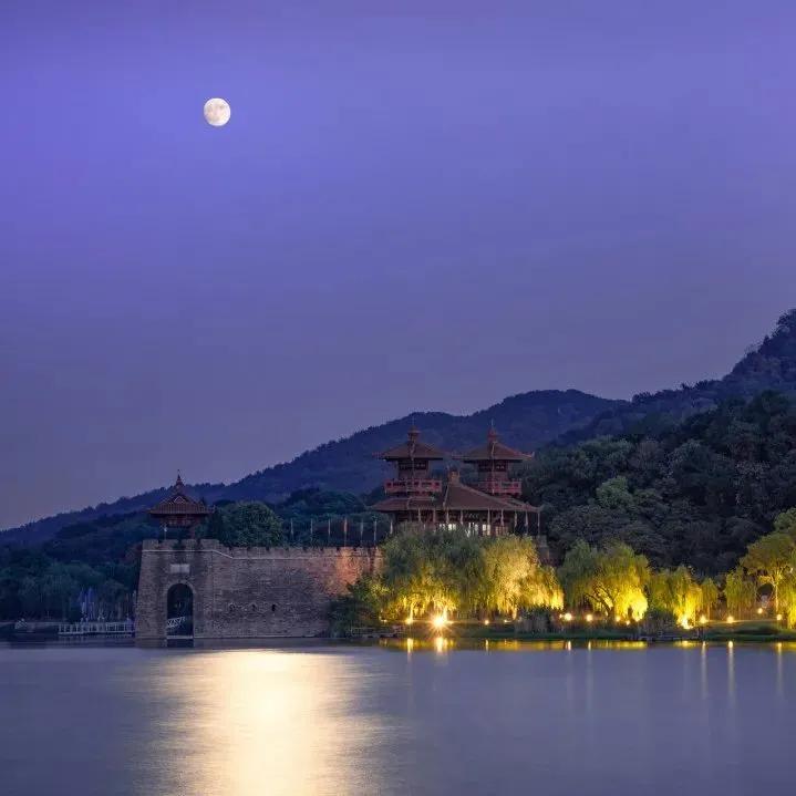 王昌龄最著名的十首诗朗读,王昌龄最著名十首诗