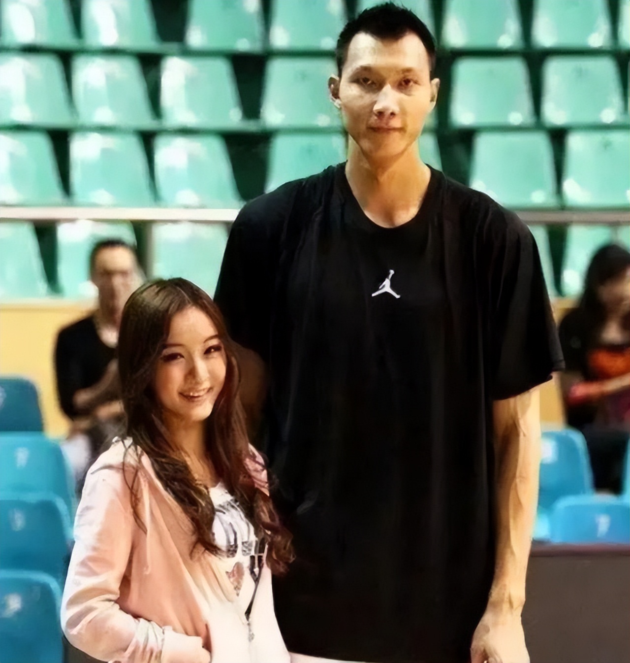 cba太太团抢戏颜值耐打,cba惊艳美女