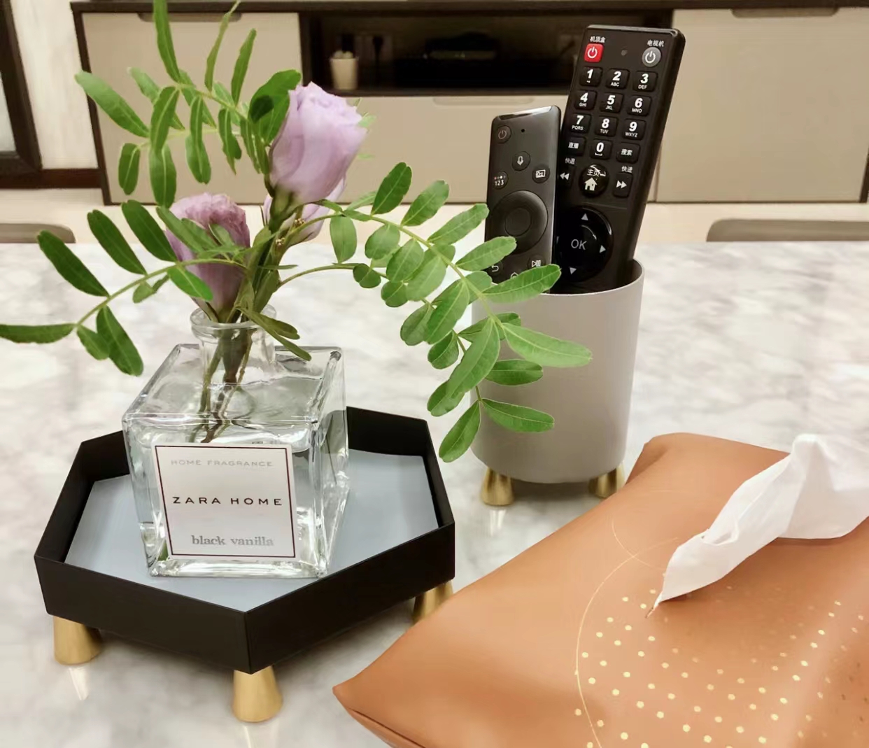 在我放下对茶几的“执念”后，才发现，日子可以爽到飞起