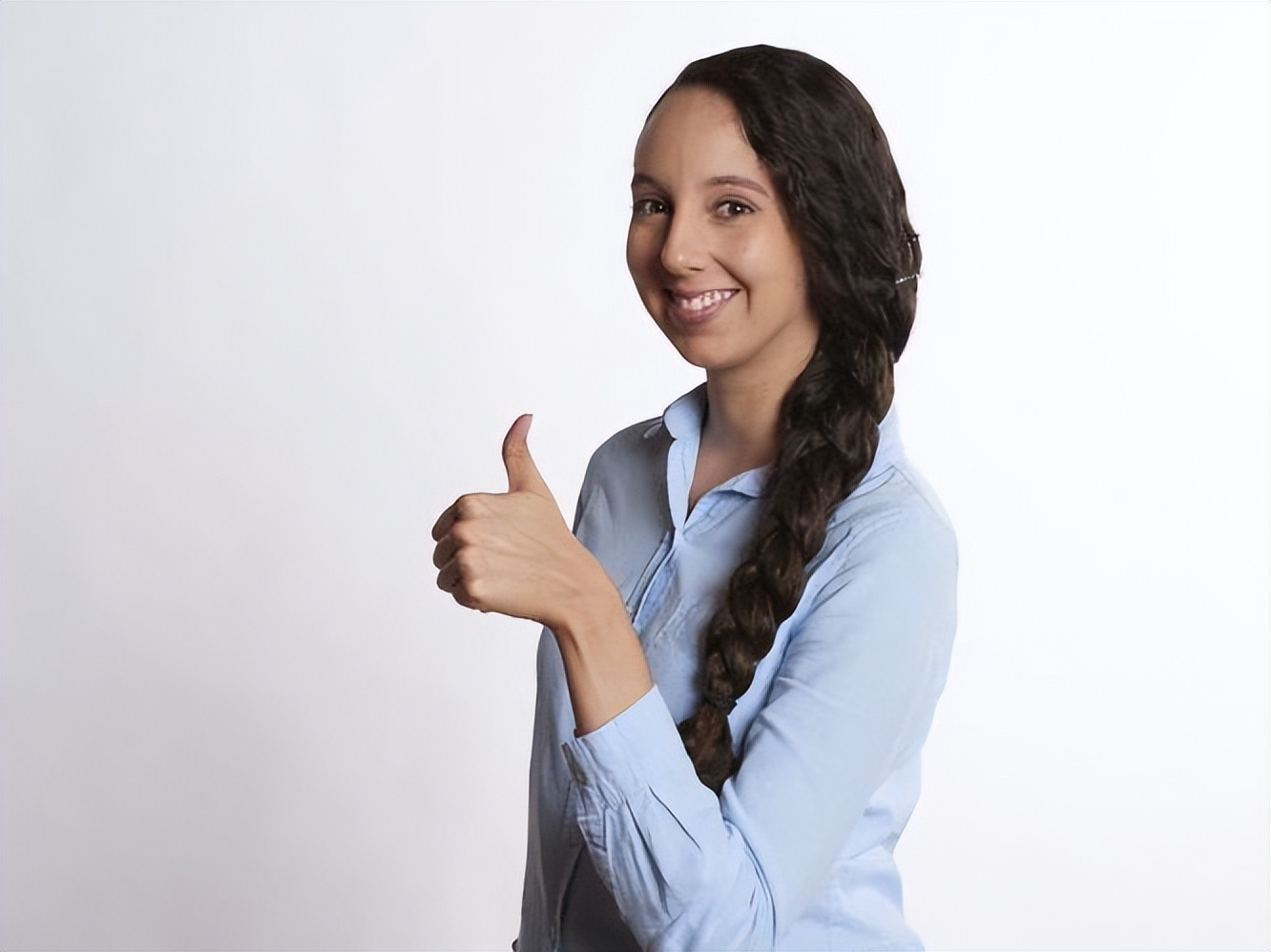 内裤有黄的分泌物是妇科病么,女生裤子有黄色东西正常吗