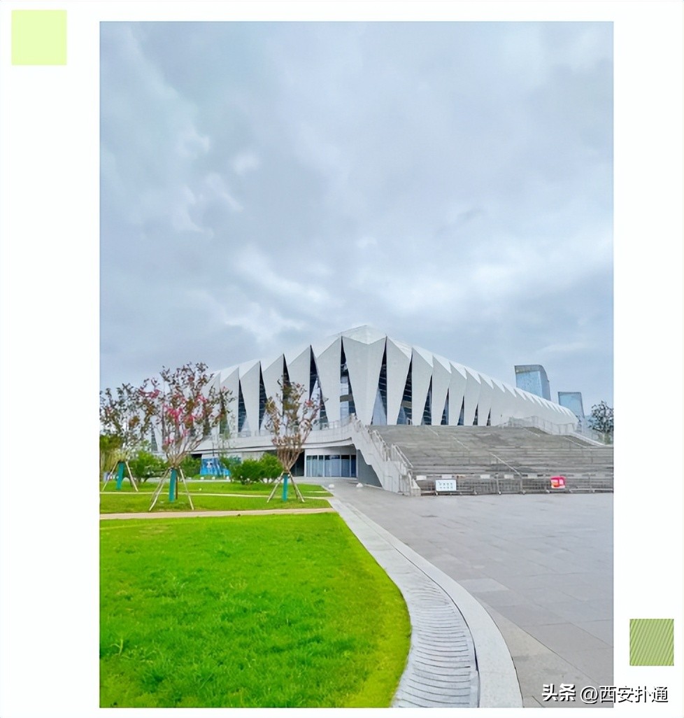 西安奥体中心音乐喷泉现在开放吗,西安奥体中心和兰州奥体中心对比