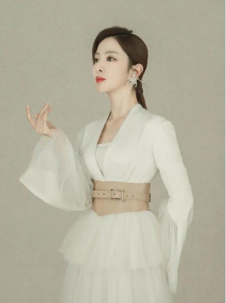 至今未婚的五位央视女主持人,央视最有才华的五位女主持人