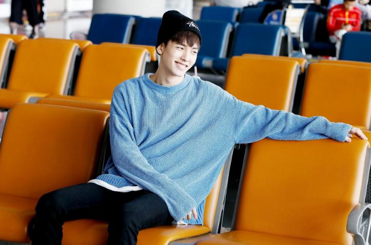 盘点那些长脸的男星,国内被嘲笑鞋拔子脸的男星