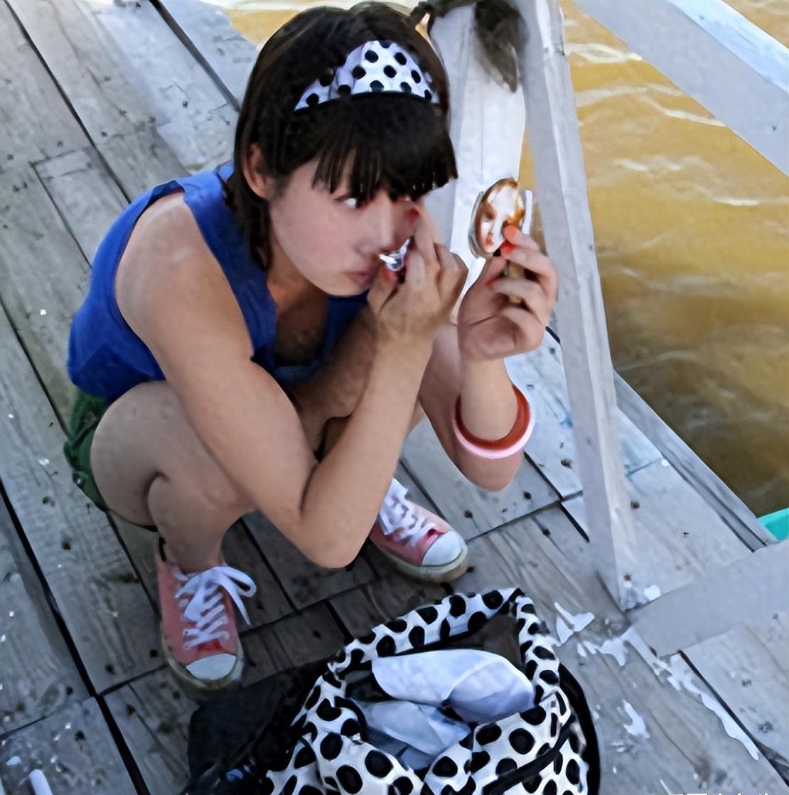 “网红模特”*筱雨张**,出道一年拍21套人体写真,现38岁仍单身未婚