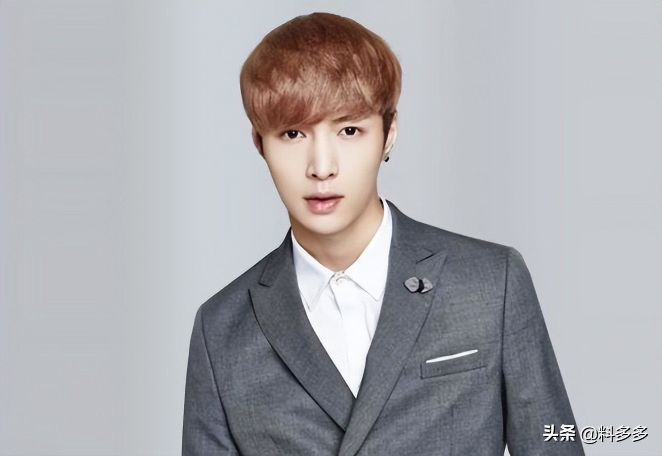 张艺兴的家境怎么样张艺兴的成功是依靠什么呢