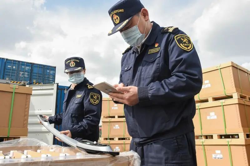 外贸进出口总值同比下滑8.6%,外贸进出口强劲增长