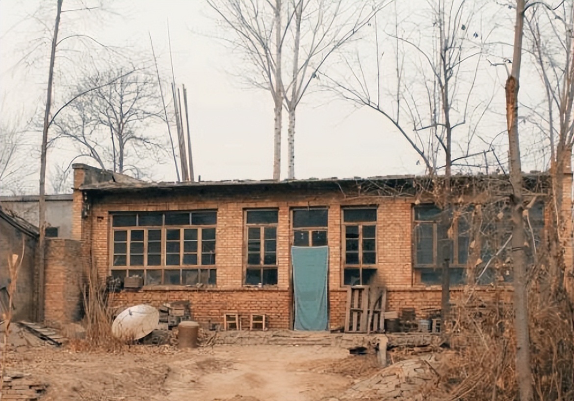 纪实：村里的神棍龚四，他一生招摇撞骗，全家人惨遭恶果