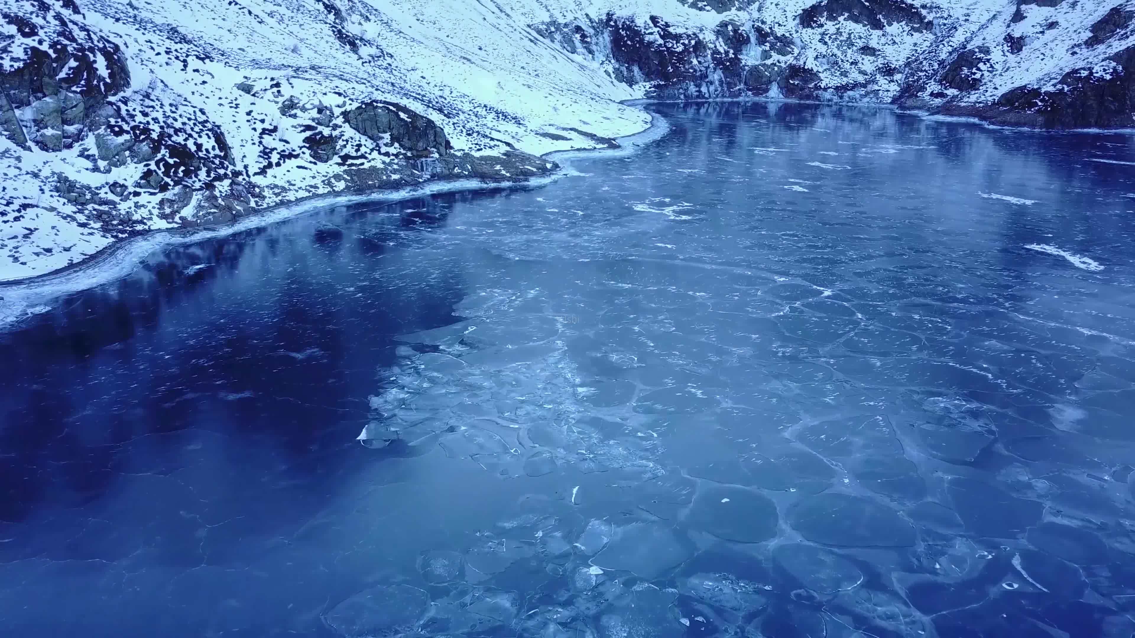 不锈钢水管冬天防冻裂吗,不锈钢波纹管防冻吗