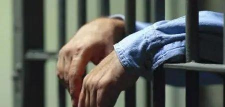 回顾：目瞪口呆！半夜两点，她拍了一张裸照并发送给陌生男人