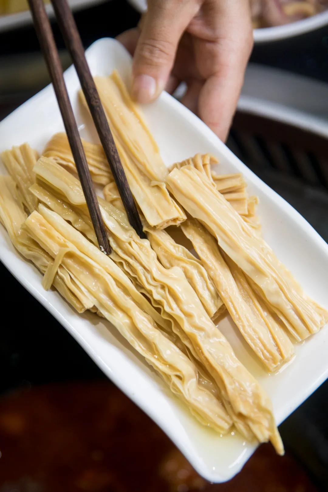 特色农家铁锅炖4-5人餐,福建泉州东北农家铁锅炖