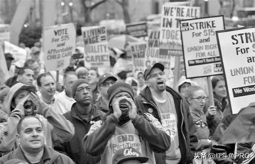 美国资本家逼美国人得精神病:努力工作还买不起饭吃