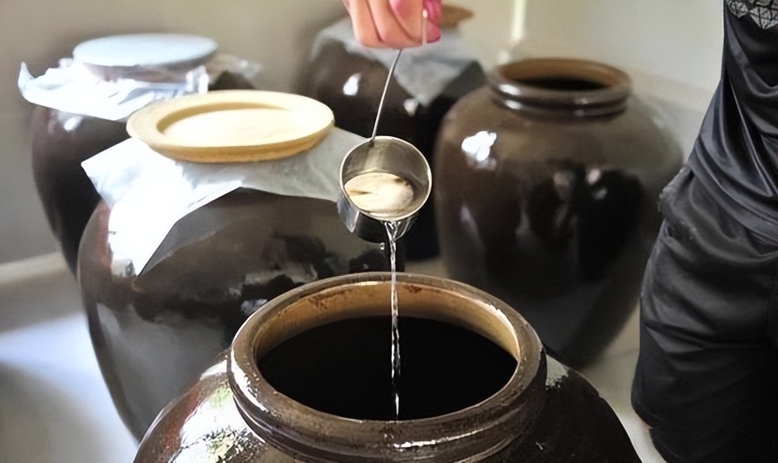 为什么喝完白酒后一直头疼,喝完白酒为什么胃会这么难受