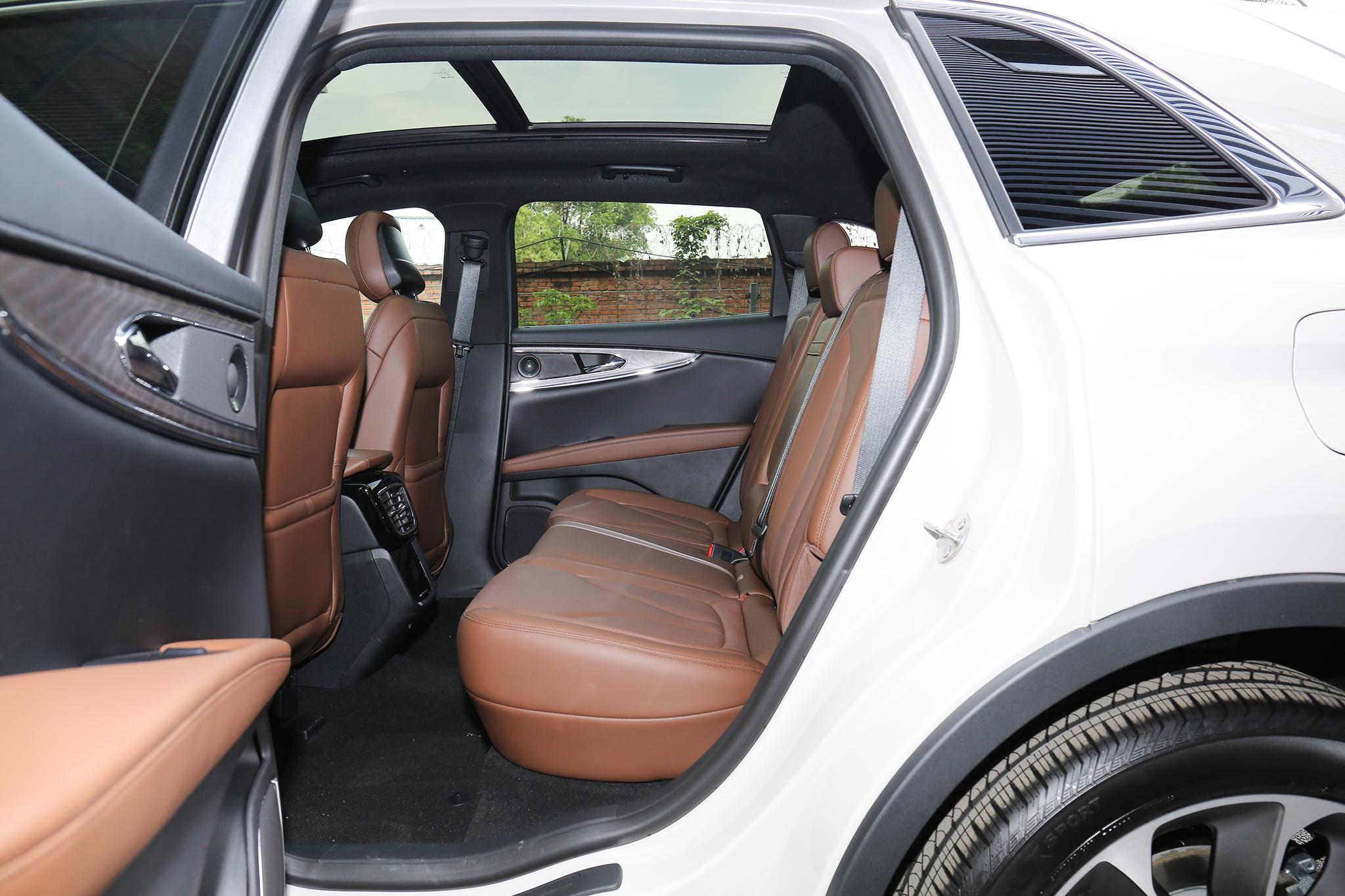 15万2.0t+8at的合资suv,十几万2.0t加9at的合资suv