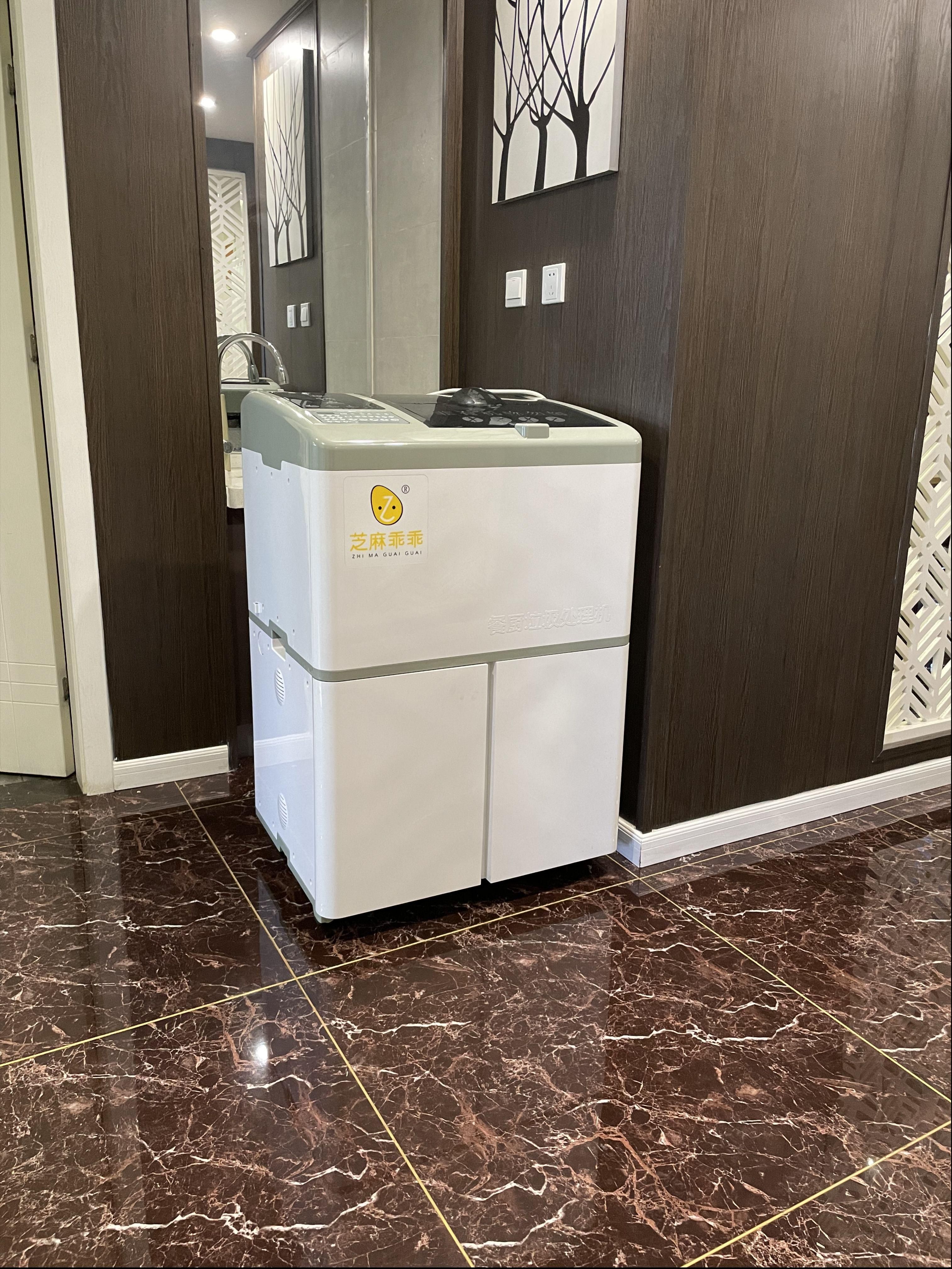 餐厨垃圾清理器,餐厨垃圾处理分解利用最新型设备