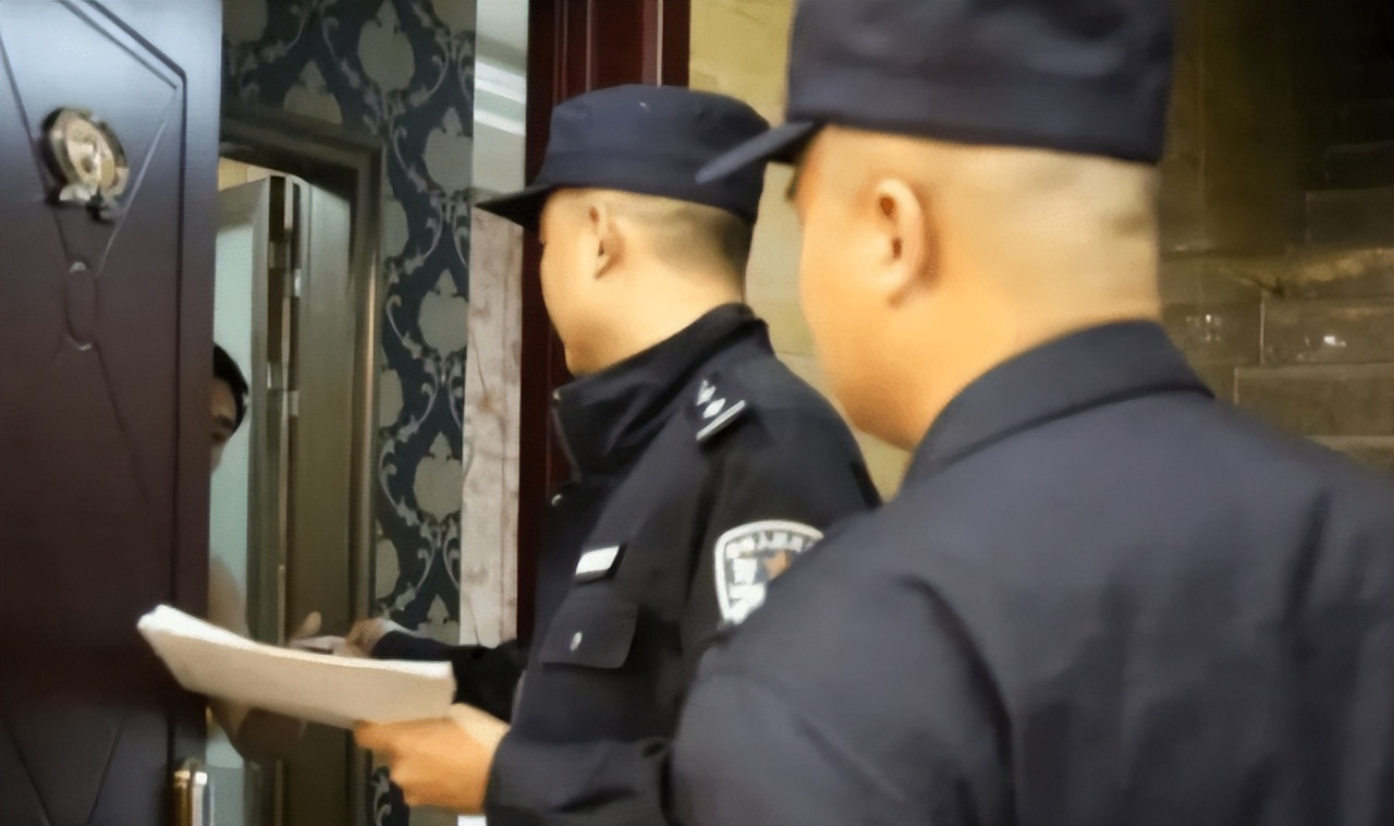 一个身份证可以登记两个酒店吗,夫妻入住酒店只登记一个人身份证