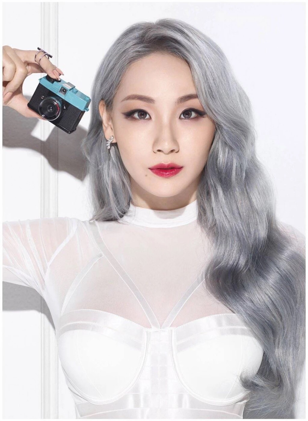 曝韩星CL出席上海活动耍大牌？同场博主被气哭，呼吁限韩令继续！