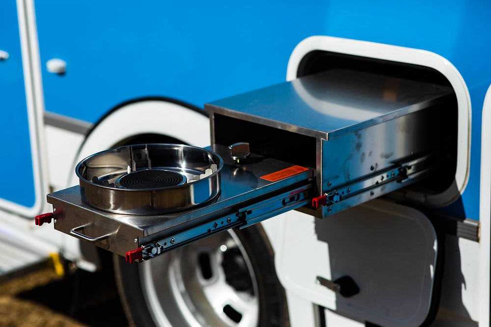 2023款最新国产c型小额头房车,商务房车推荐50万c型豪华房车