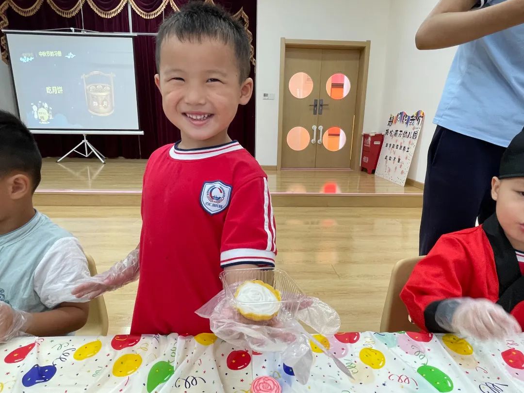 心怀皓月，致敬师恩，百仁幼儿园中秋节教师节双节主题系列活动