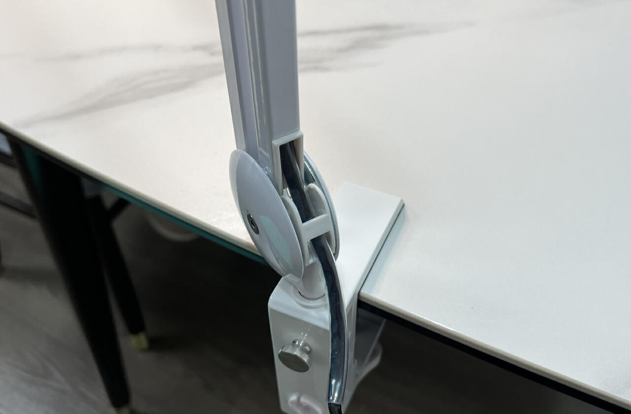 nir红光能用于照射眼睛么,nir红光护眼台灯靠谱吗