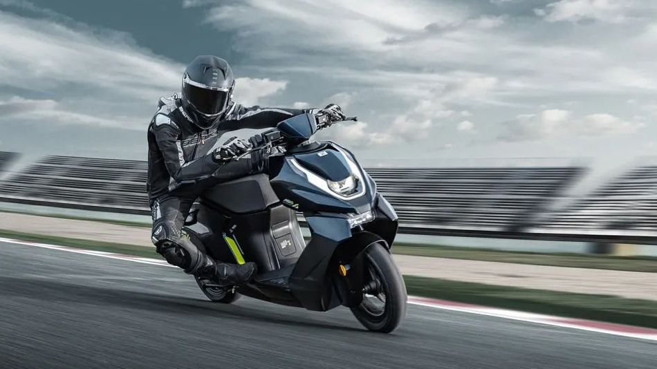 阿普利亚踏板测评,春风阿普利亚踏板入门