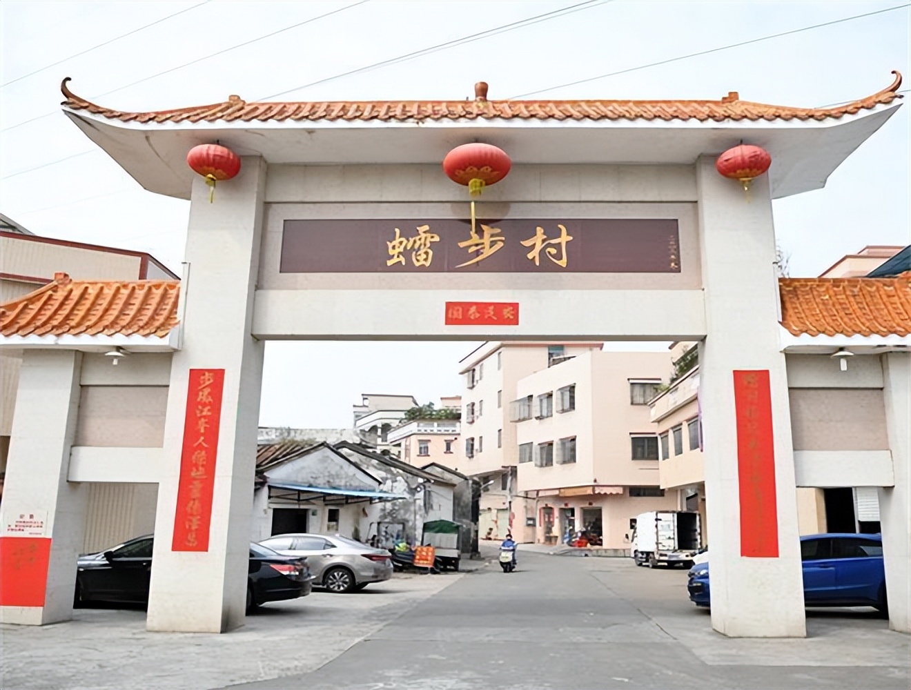 天王刘德华的传奇历程,刘德华巨星风采