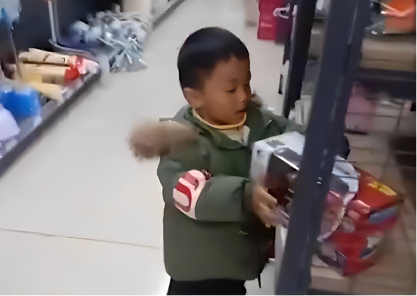 弟弟带7元钱和姐姐逛超市,弟弟带七块钱逛超市