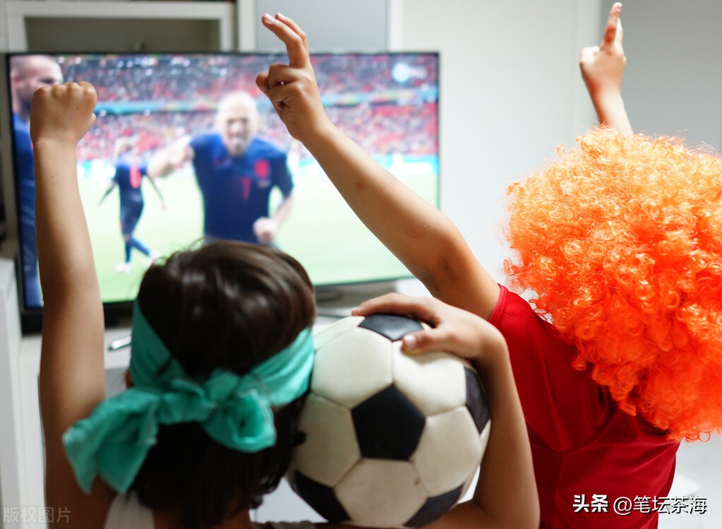 观看一场足球赛写出观后感,看足球比赛带来什么样的感触