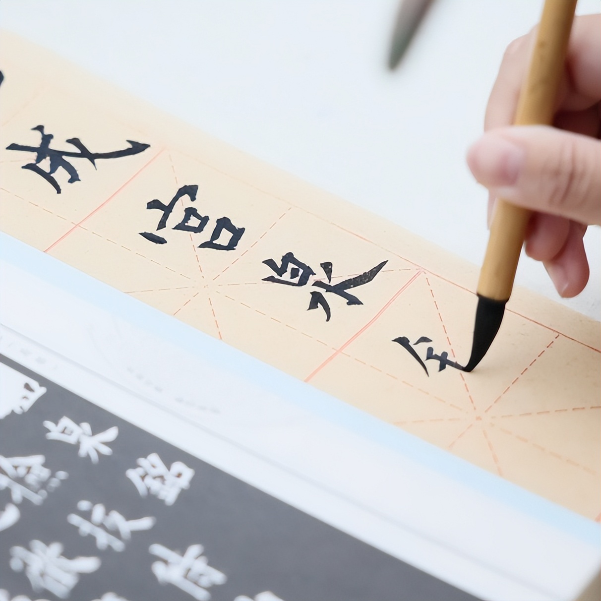 中考喜报国防蛟龙班平均分高达710！狮岭这所学校凭实力“狂飙”