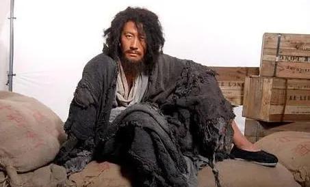 人在低谷的时候如何创业,一个人通过创业走上的人生巅峰