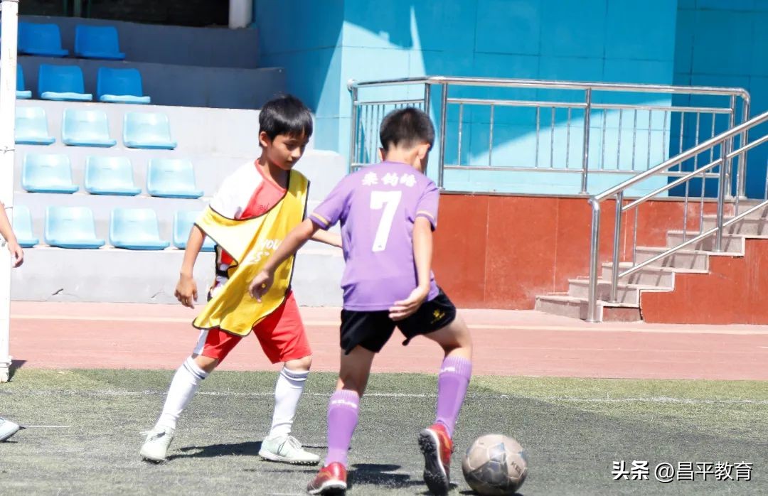 夏令营足球趣味活动,满天星青少年足球夏令营