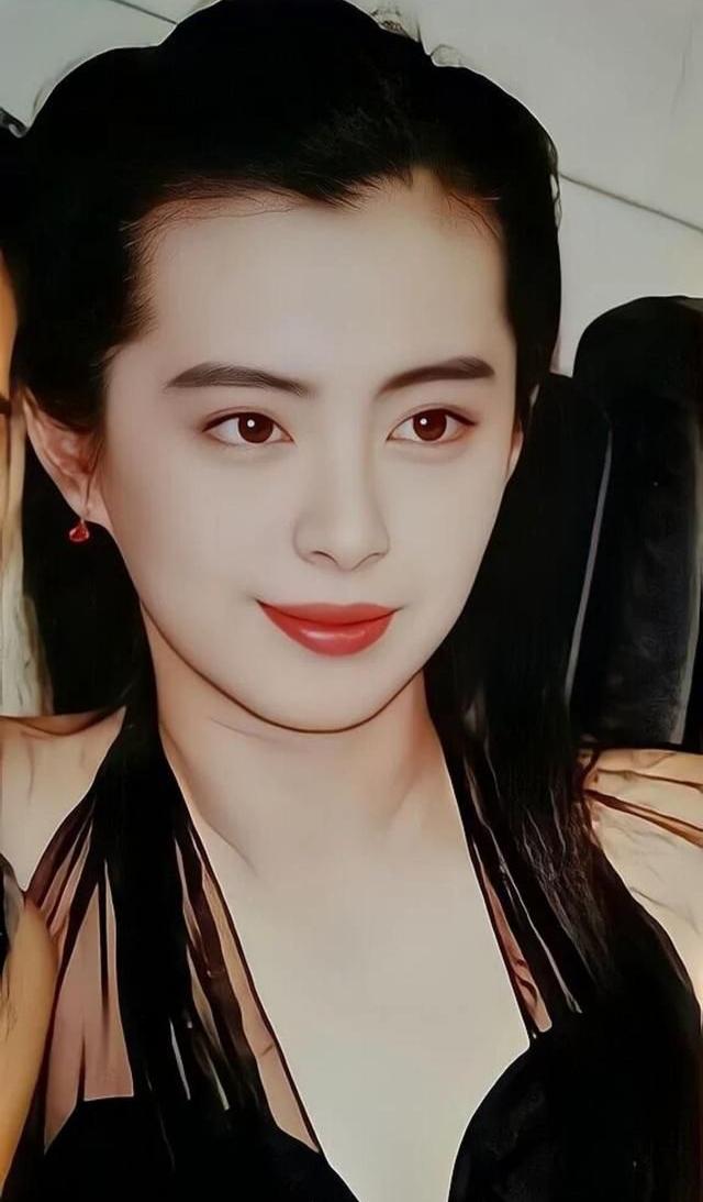 塌山根塌鼻梁怎么拯救,没山根塌鼻梁凸嘴怎么改善