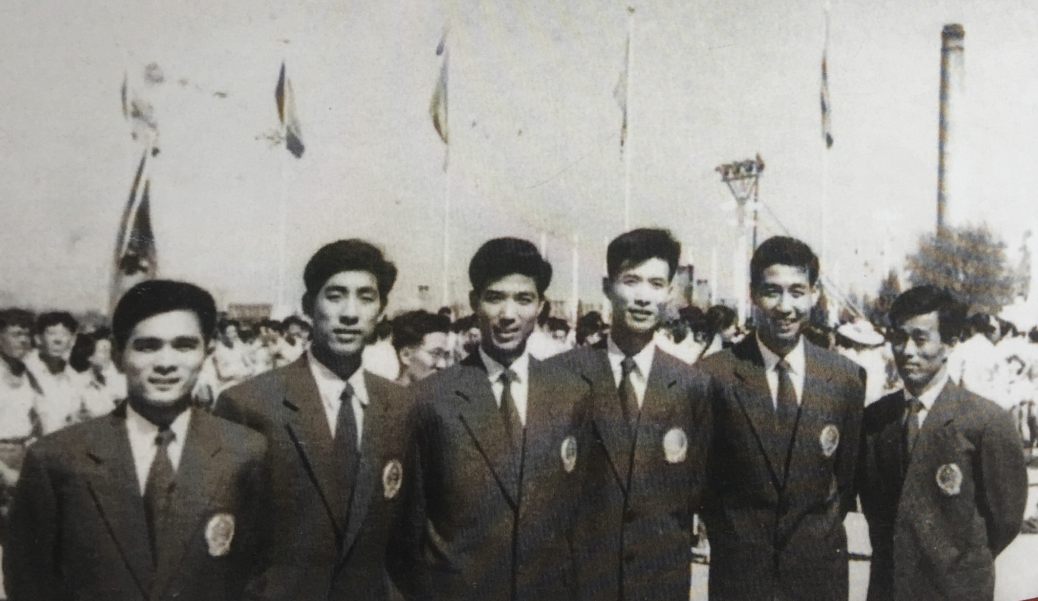 八一民宿名字,八一足球