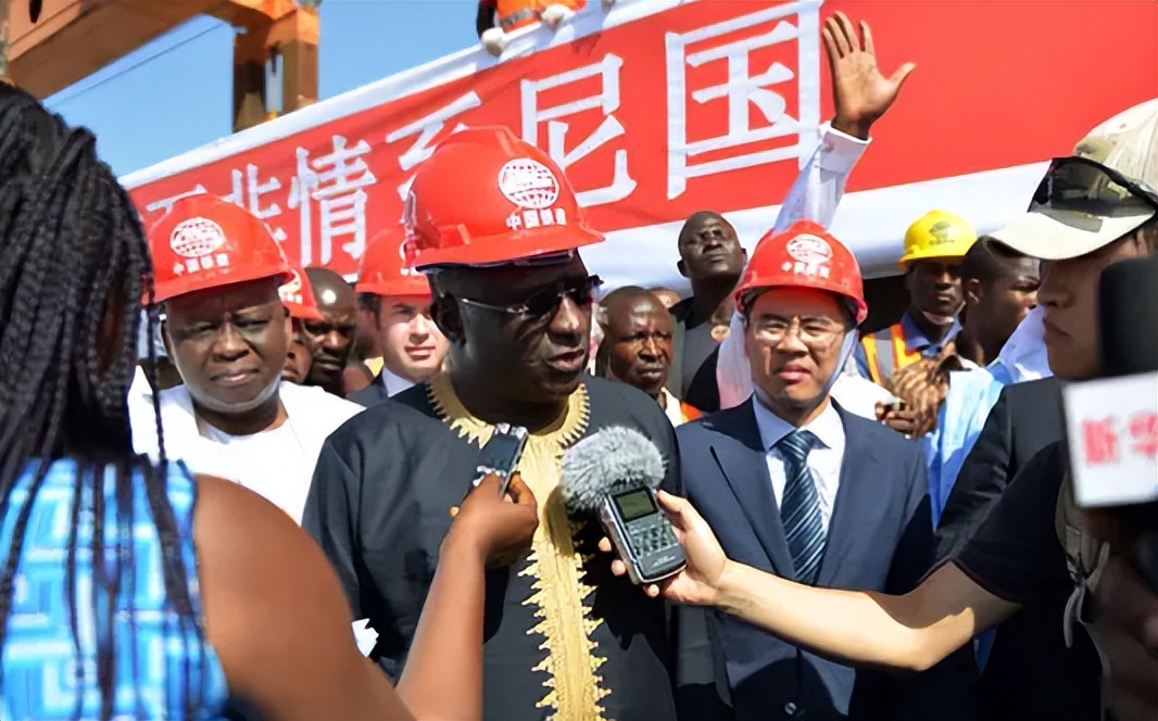 尼日利亚：储油非洲第一，却因诈骗出名，人口2亿，发展却靠中国