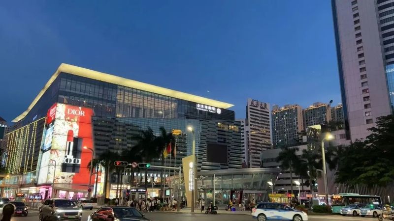 漫步罗湖|这个“520”和喜欢的人一起当个城市观察家感受罗湖夏风吧！