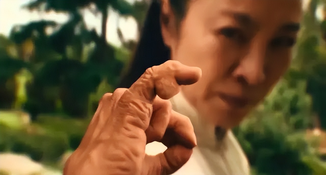 杨紫琼获奥斯卡影后全过程,杨紫琼夺奥斯卡影后同期参选电影