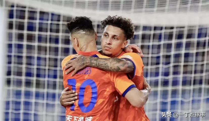 中超：海港3-0津门虎暂登顶,中超最终积分榜三镇榜首海港第四