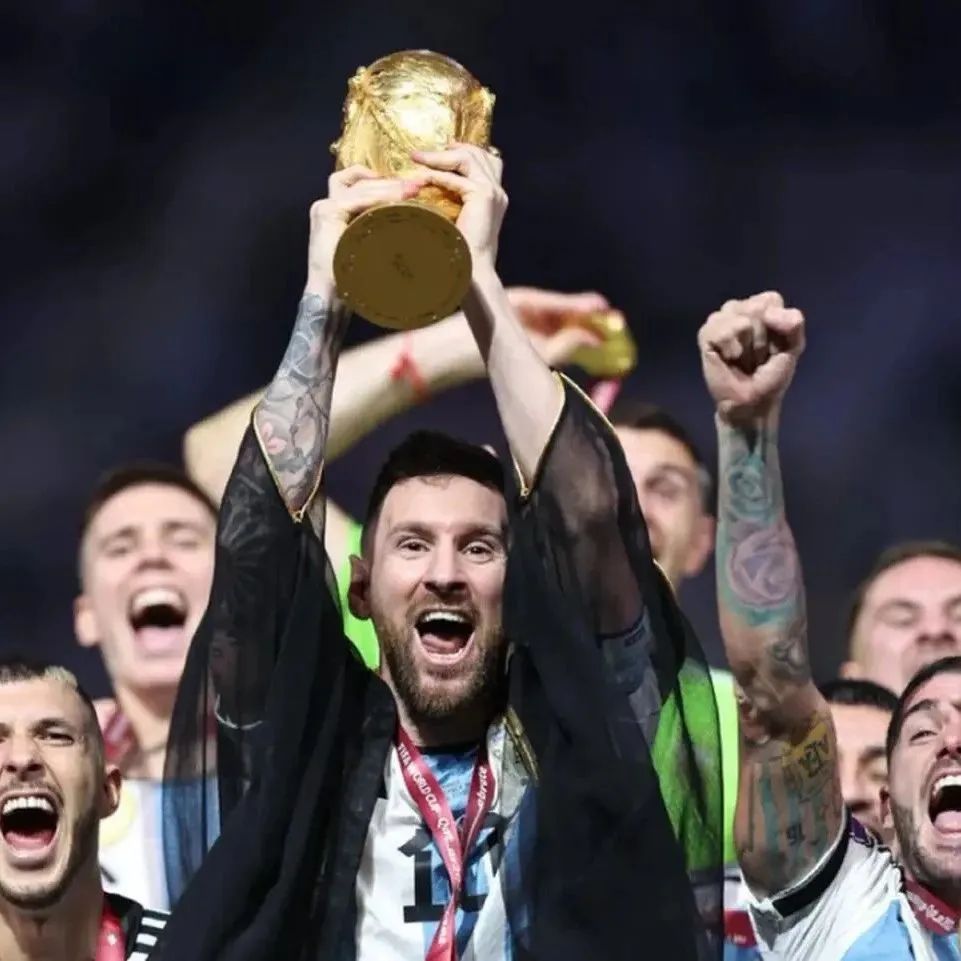 阿根廷夺冠梅西捧起大力神杯,阿根廷夺冠梅西拿大力神杯原声
